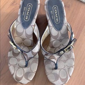 Coach sandals size 61/2.